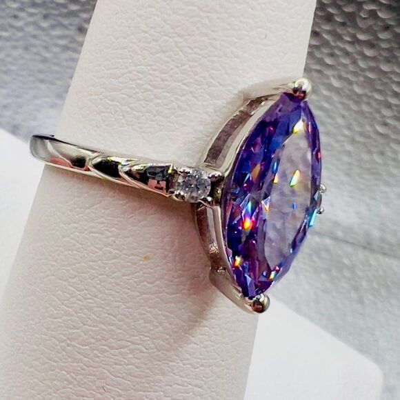 Bella Luce Ring, Lavender and Diamond Cubic Zirconium in Sterling Silver, Size 9 - Picture 1 of 9